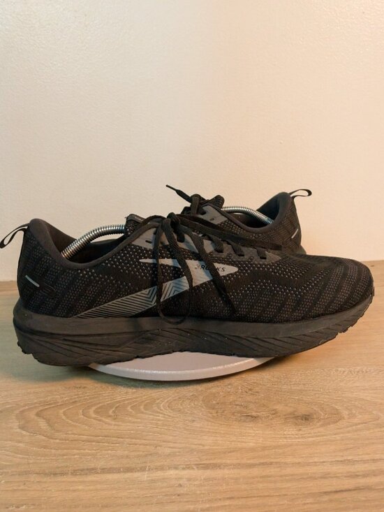 Brooks Revel 6 Men\'s Size 14 D US Black Gray Running Shoes 1103981D072 Sneakers